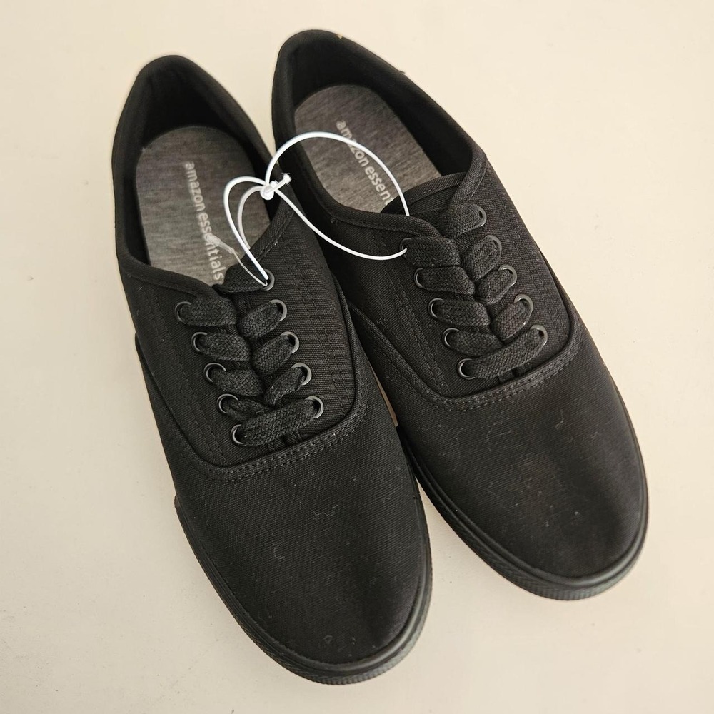Amazon Essentials Black Canvas Lace Up Sneakers Women's
